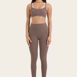 SET Active Airluxe Breathe Layered Move Bra & High-Rise Leggings